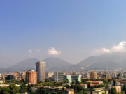 Во Албанија се слави успехот на албанските партии во Македонија