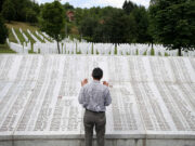 8000 жртви во Сребреница, четвртина век подоцна тенденции за негирање и интерпретација на тежината на злосторството