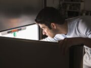 15 ПРИЧИНИ зошто не можете да престанете да јадете