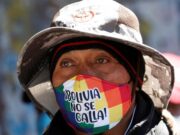 Корона крзата ги блокираше изборите во Боливија, па предизвика масовни протести