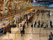 Само оние кои примиле вакцини ќе може да патуваат со авион