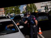 Случаите на КОВИД-19 во Европа се зголемуваат, еве како 4 различни земји се обидуваат да запрат втор бран