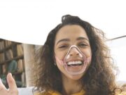 Мини маска која треба да се носи за време на престој во рестораните