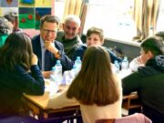 Евроамбасадорот во заминување се пофали на „Твитер“ дека научил да зборува течно македонски јазик