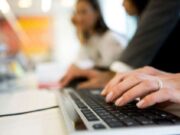 Администрација ќе се пополнува со Албанци од дијаспората