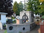 Бизарна традиција: Жителите на Поморавје покажуваат материјален статус и богатство преку изградба на луксузни гробници како за фараони