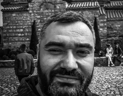 Еден по еден сите ќе си кажете за бугарските пасоши…