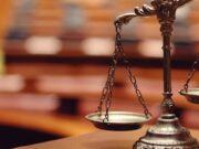 Најсмешните и најглупавите закони низ светот