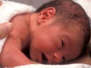 Загаден воздух убил пола милион новороденчиња низ светот минатата година