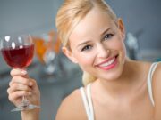 Никогаш не наздравувајте со вода, причината е во античка легенда: