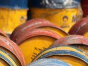 Карантин во Европа и американските избори ја намалија цената на нафтата