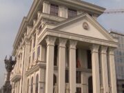 Опозицијата успеа да ја притисне власта за промена на одлуки