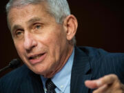 Американскиот епидемиолог Фаучи со листа на суплементи за заштита од ковид