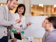 Осум навики на среќните и продуктивни индивидуи