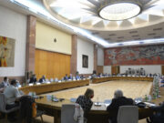 Србија пред можно целосно заклучување, ќе се одлучува во вторник