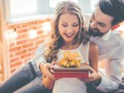 Љубовта не се покажува и освојува со подароци, туку…