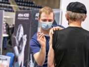 Данска целосно го запре користењето на вакцината на AstraZeneca