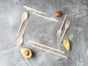 „Пластични“ ножеви, лажици и виљушки од семки од авокадо