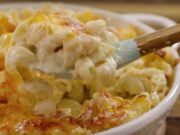 Наш денешен предлог за ручек: Запечени макарони со сирење во бешемел сос