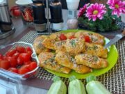 Наш денешен предлог за ручек: Тава со тиквички и сирење