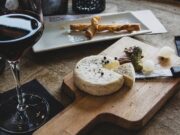 Рецепт за домашна тиро салата: Идеална за со узо и маслинки