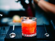 Зошто сокот од брусница е одличен за вашето здравје?