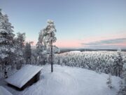 Дали знаете што е поларен ден и поларна ноќ и колку траат?