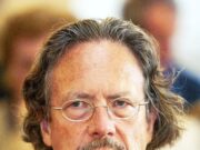 Петар Хандке го дава одговорот за тоа што е утехата и бегството од небиднина