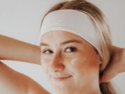 Лицето ви е подуено кога ќе се разбудите? Овие три совети ќе ви помогнат значително да го намалите проблемот