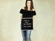 Мојот поранешен партнер ме шпионира и демнее