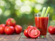 Внимавајте доматите кои ги купувате да се зрели, зелените домати се отровни!