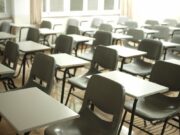 Од денеска учениците се враќаат во училишните клупи, уште не е познато како ќе ја надополнат изгубената настава