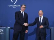 ЕУ ја притиска Србија да заземе страна за војната во Украина и да го интензивира дијалогот со Приштина