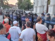 Апасиев: Провокатори од АНБ учени од ЦИА ја правеа местенката на протестот