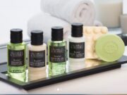 Пластични чинии, чашки и минијатурни хотелски пакувања за бања ќе бидат забранети во ЕУ