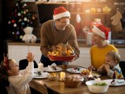 Празничната еуфорија е непријател на вашето срце: Еве што го предизвикува зголемениот број на срцеви удари за време на празниците