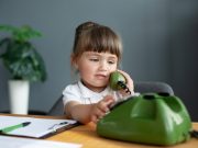 Психологијата објасни зошто некои броеви ги памтиме уште од детство иако веќе не постојат